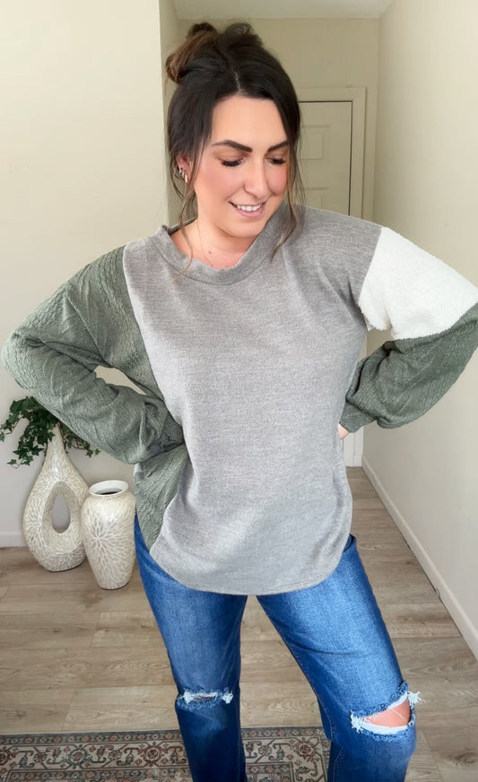 Tara Trio Pullover